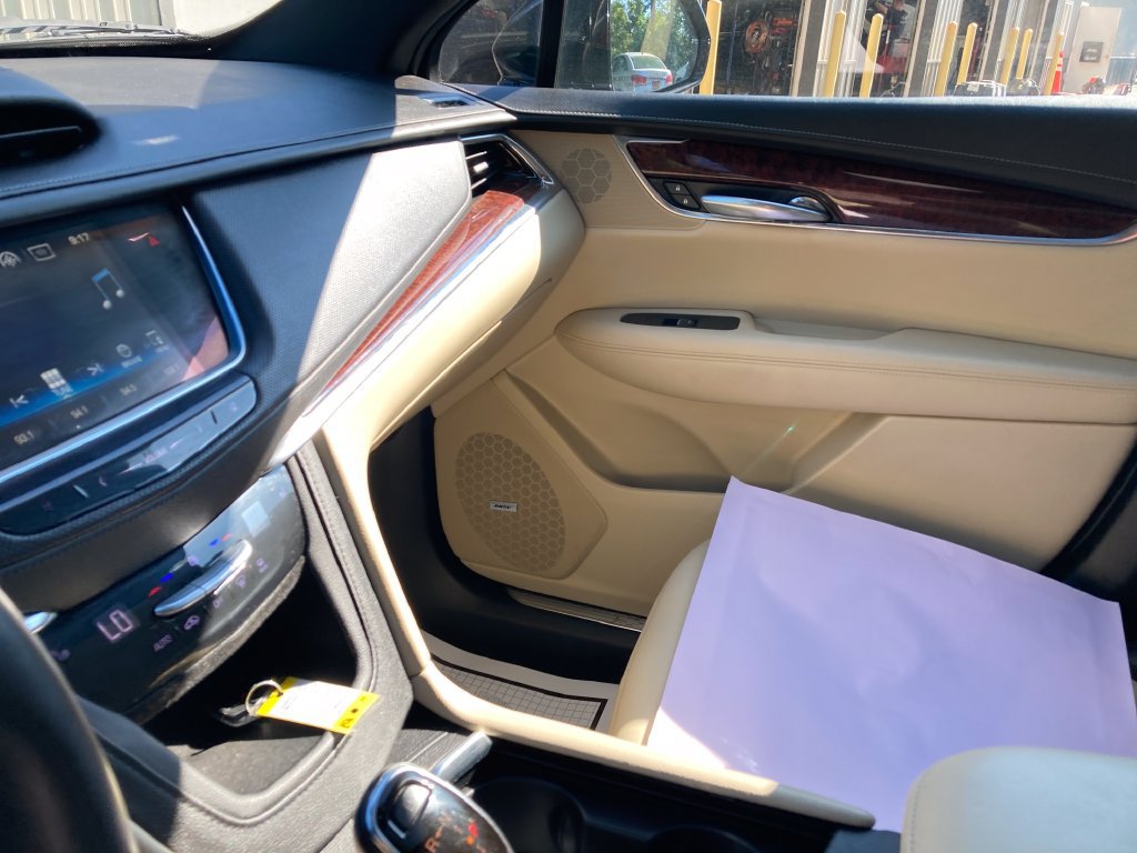 Used 2017 Cadillac XT5 Luxury w/ Driver Awareness Package AWD/4WD image 15