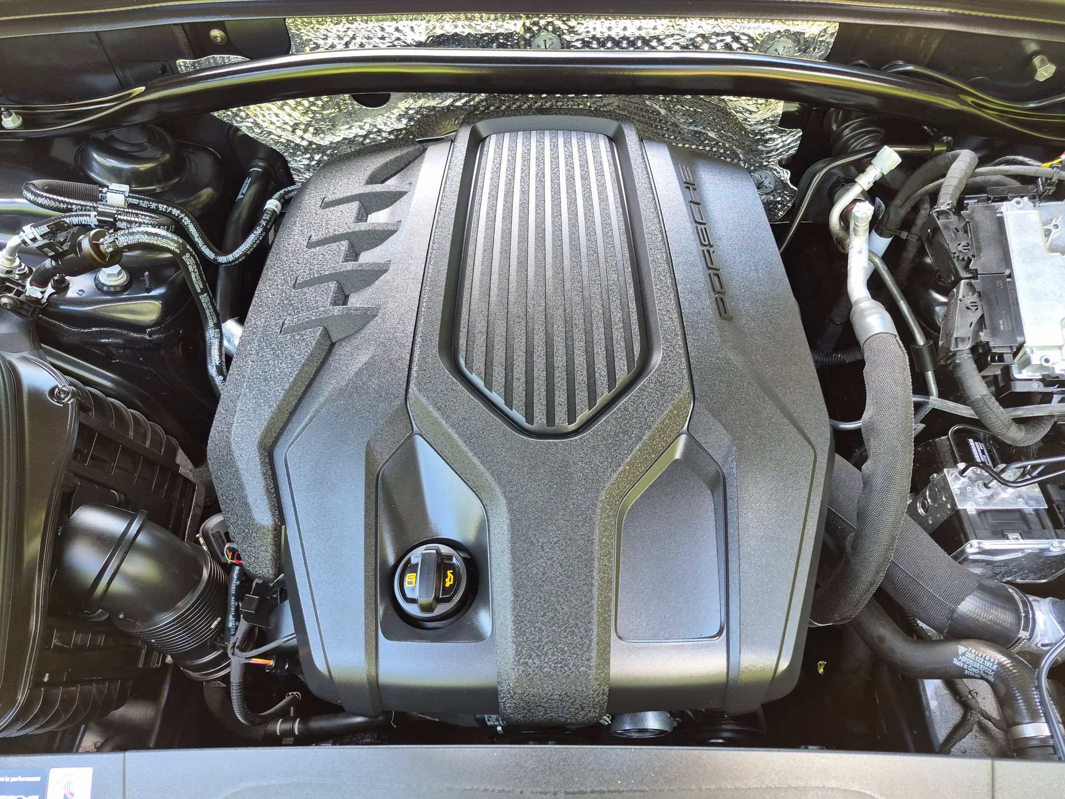 Certified 2026 Porsche Macan AWD/4WD image 34