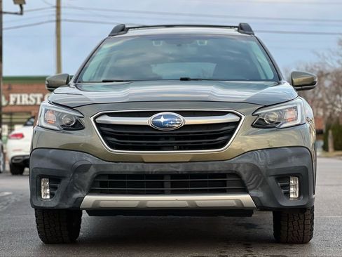 Used 2021 Subaru Outback Premium image 12