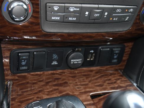 Used 2019 Nissan Armada SL w/ Premium Package AWD/4WD image 16