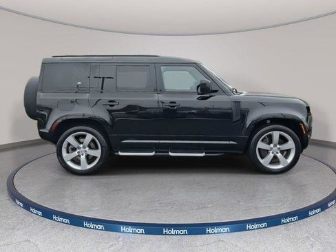Used 2023 Land Rover Defender 110 X-Dynamic SE AWD/4WD image 5