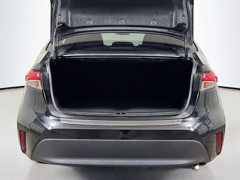 Used 2025 Toyota Corolla LE FWD image 23