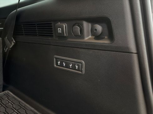 Used 2025 Jeep Wagoneer Series II image 26