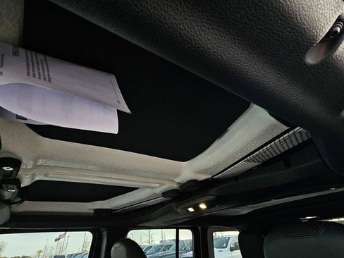 New 2026 Jeep Wrangler Unlimited Rubicon image 15