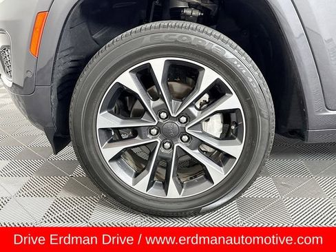 Used 2023 Jeep Grand Cherokee Overland w/ Adv Protech Group III image 4