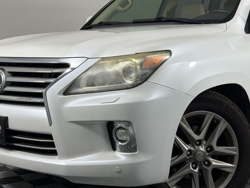 Used 2014 Lexus LX 570 4WD image 12