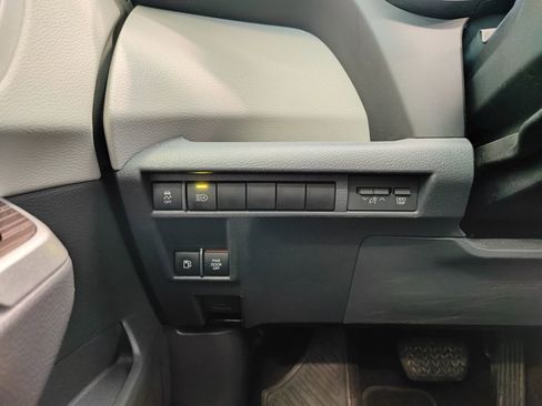 Used 2021 Toyota Sienna LE image 21