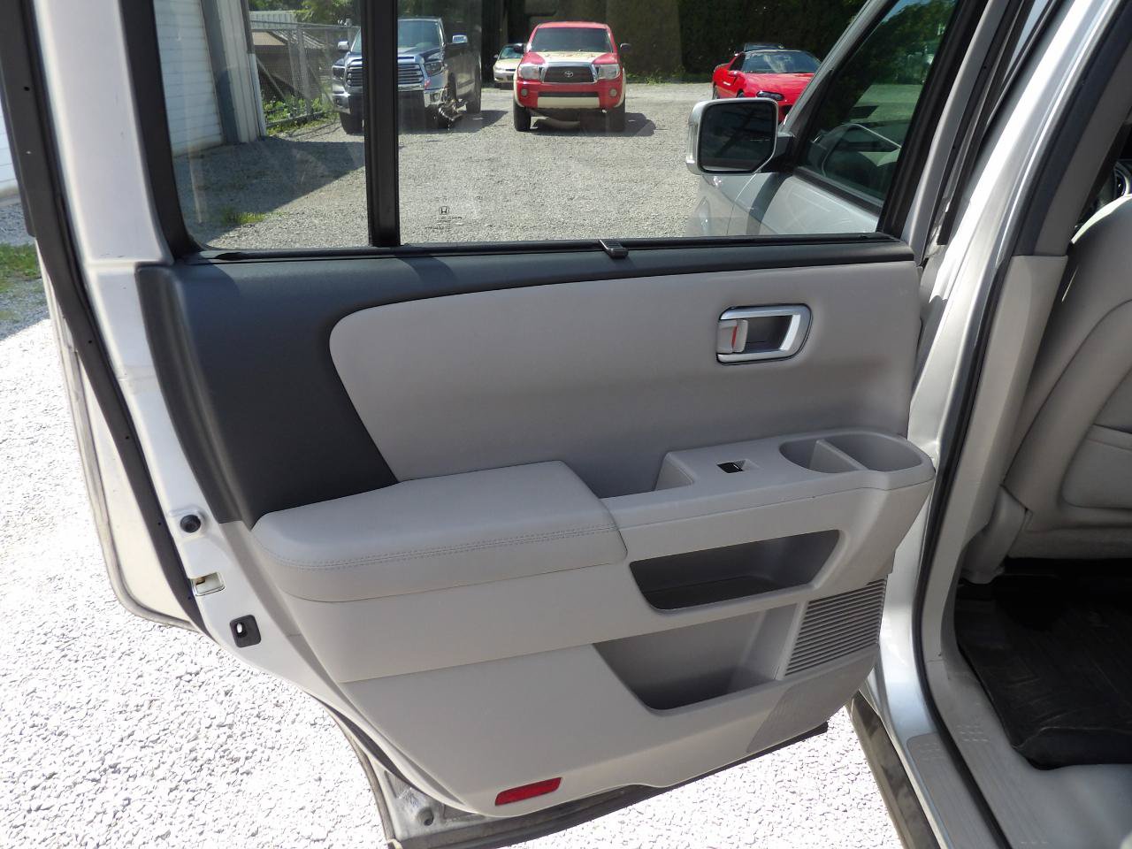 Used 2013 Honda Pilot Touring image 9