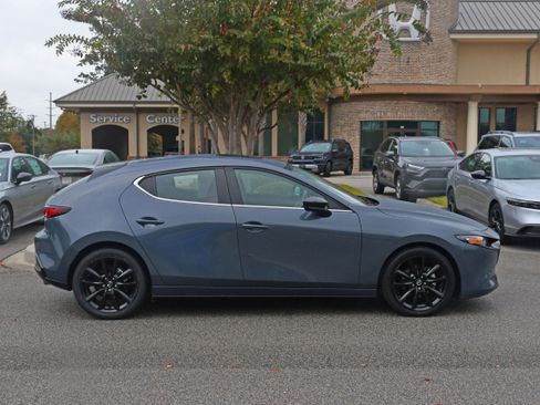 Used 2024 MAZDA MAZDA3 s image 5