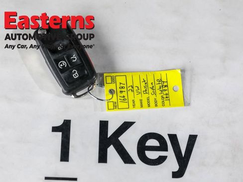 Used 2022 Volkswagen Passat 2.0T SE image 38