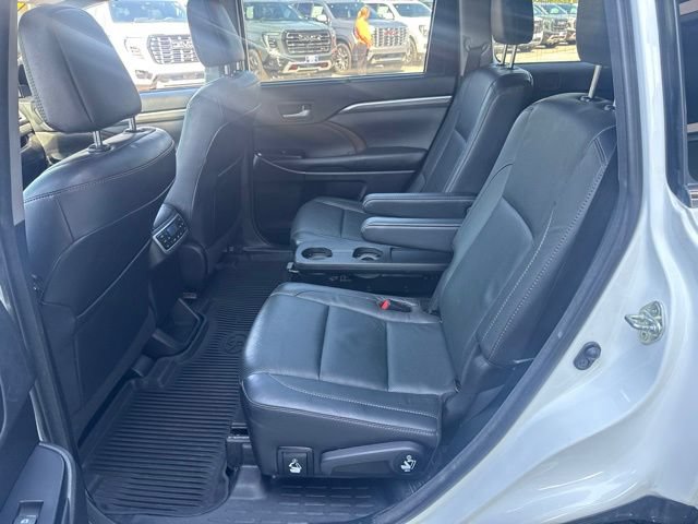 Used 2018 Toyota Highlander Limited Platinum AWD/4WD image 27