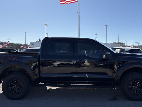 Used 2025 Ford F150 Raptor AWD/4WD image 11