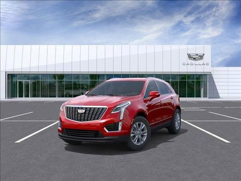 New 2025 Cadillac XT5 Luxury image 8
