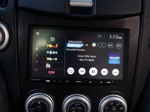 Used 2010 Nissan 370Z Touring image 32