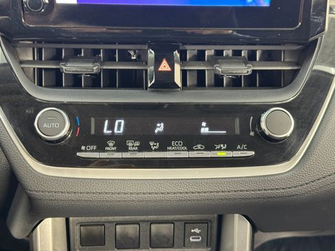 Used 2023 Toyota Corolla Cross LE image 25