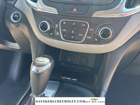 Used 2018 Chevrolet Equinox Premier image 13