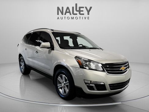 Used 2016 Chevrolet Traverse LT image 7