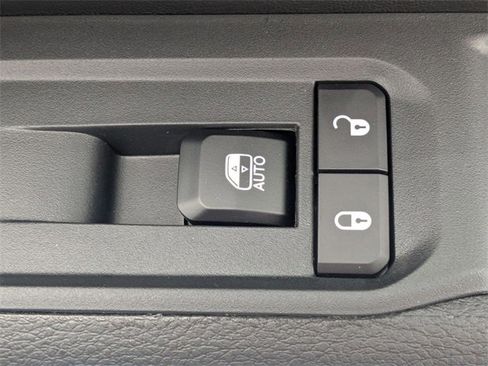 New 2026 Jeep Compass Latitude image 37