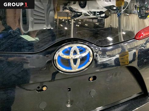 Used 2021 Toyota Prius Prime XLE FWD image 10