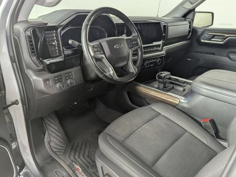 Used 2024 Chevrolet Silverado 1500 RST w/ Convenience Package II AWD/4WD image 16