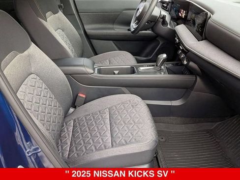 Certified 2025 Nissan Kicks SV w/ SV Premium Package AWD/4WD image 38