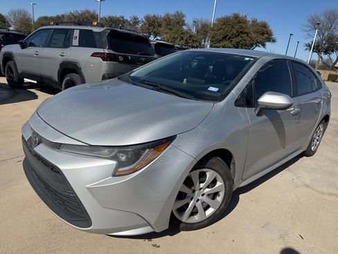 Used 2024 Toyota Corolla LE image 5