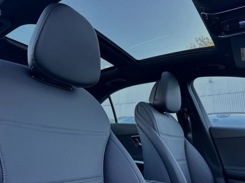 New 2025 Mercedes-Benz C 300 Sedan image 19