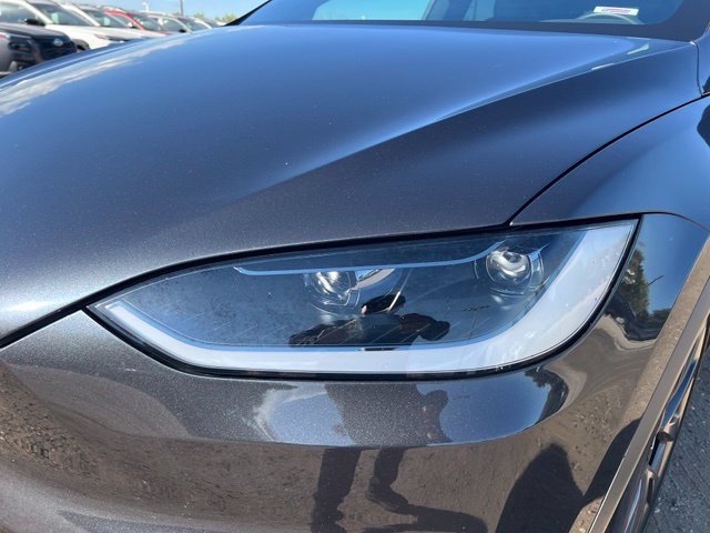Used 2025 Tesla Model X AWD/4WD image 9