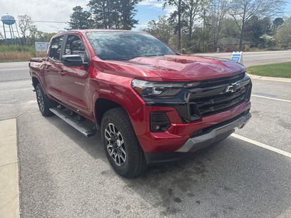 Used 2023 Chevrolet Colorado Z71 w/ Z71 Convenience Package 2