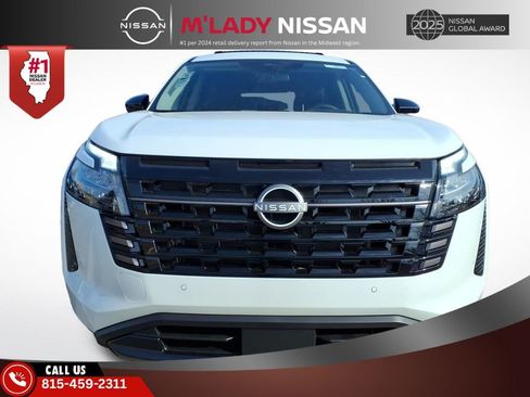 New 2026 Nissan Pathfinder SV image 2