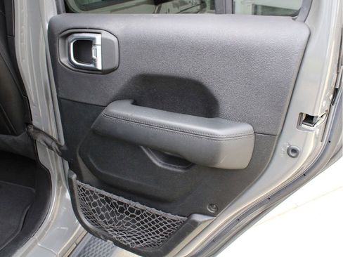 Certified 2021 Jeep Wrangler Unlimited Sahara AWD/4WD image 27