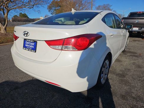 Used 2011 Hyundai Elantra GLS image 6