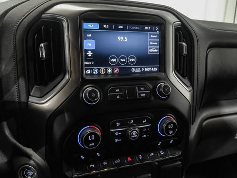 Used 2021 Chevrolet Silverado 1500 LT Trail Boss w/ Convenience Package II AWD/4WD image 23