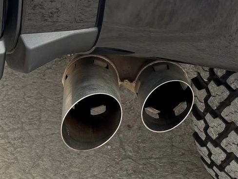 Used 2024 Ford F450 Limited w/ FX4 Off-Road Package image 91