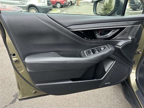Used 2022 Subaru Outback Limited image 13