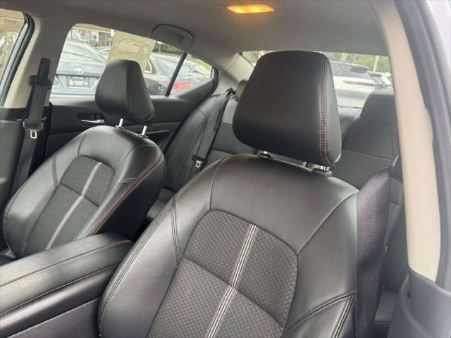 Used 2024 Nissan Altima 2.5 SR FWD image 18