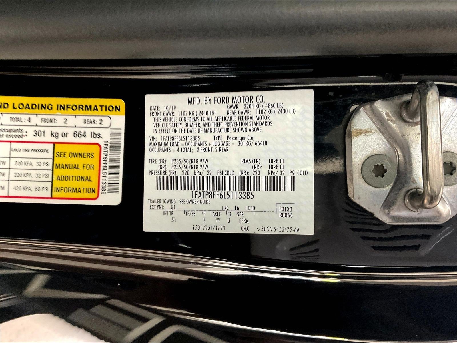 Used 2020 Ford Mustang GT Premium w/ Equipment Group 401A RWD image 18