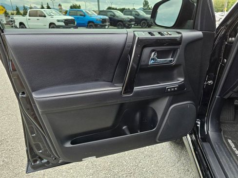 Used 2019 Toyota 4Runner Limited image 26