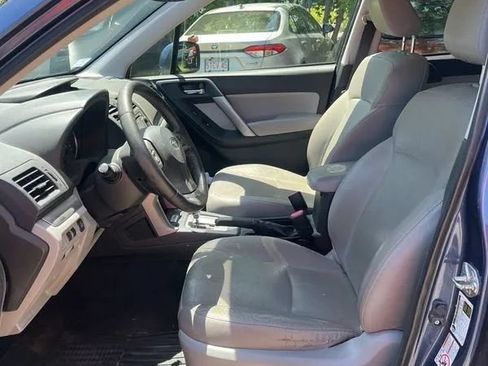 Used 2014 Subaru Forester 2.5i Limited AWD/4WD image 21