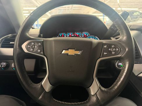 Used 2017 Chevrolet Tahoe LT w/ LT Signature Package AWD/4WD image 10