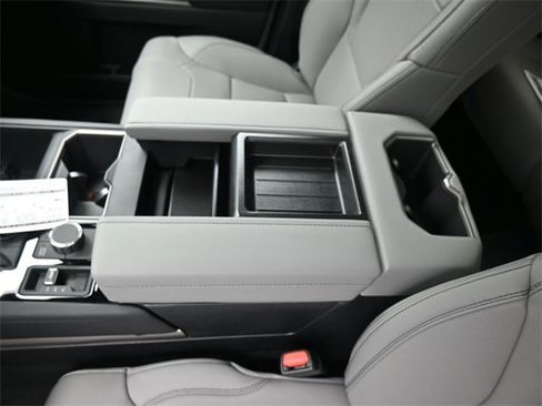 New 2026 Toyota Tundra Limited image 9