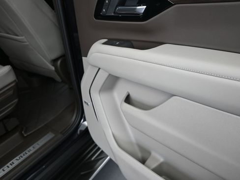 New 2026 Chevrolet Suburban LT w/ Comfort Package image 21