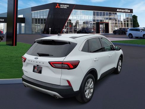 Used 2024 Ford Escape Active image 3