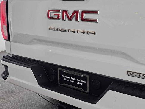 New 2026 GMC Sierra 1500 Elevation image 14