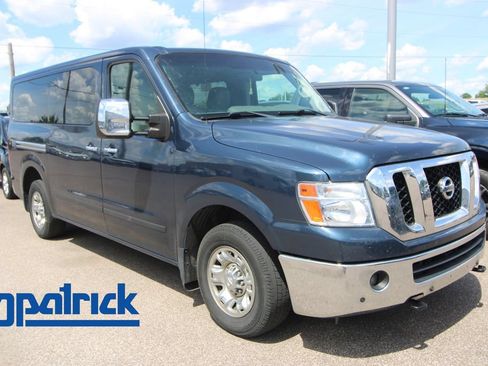 Used 2019 Nissan NV 3500 SL RWD image 1