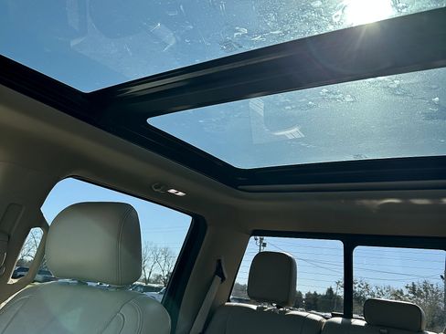 Used 2017 Ford F150 Lariat image 8