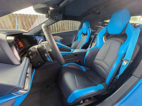 Used 2022 Chevrolet Corvette Stingray Premium Cpe w/ Z51 Performance Package RWD image 26