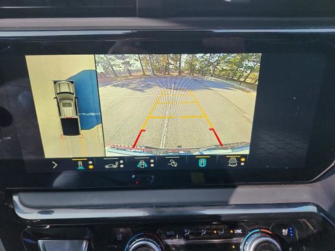 Certified 2022 GMC Sierra 1500 AT4X image 21