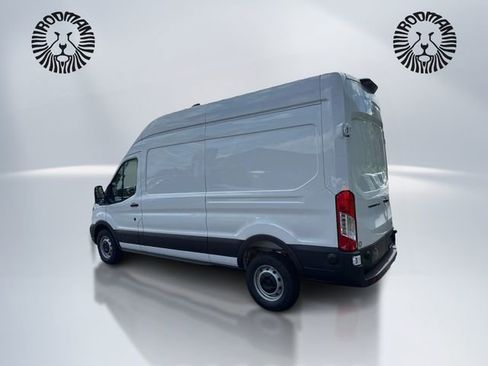 New 2026 Ford Transit 250 148 High Roof RWD image 7