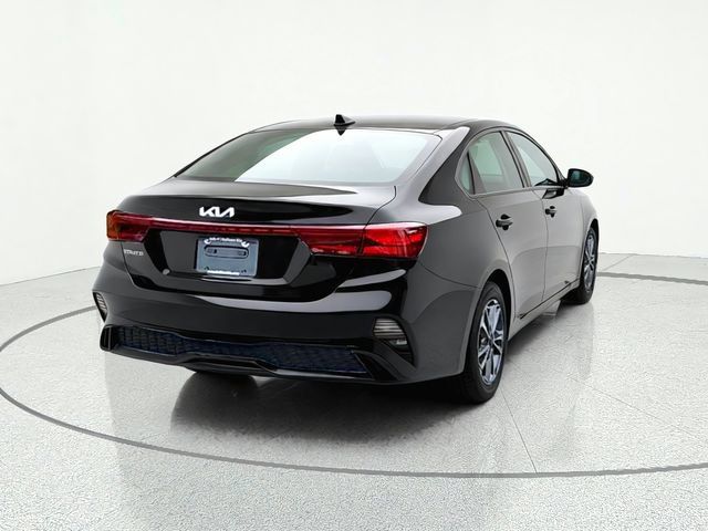 Certified 2024 Kia Forte LXS w/ LXS Technology Package FWD image 5